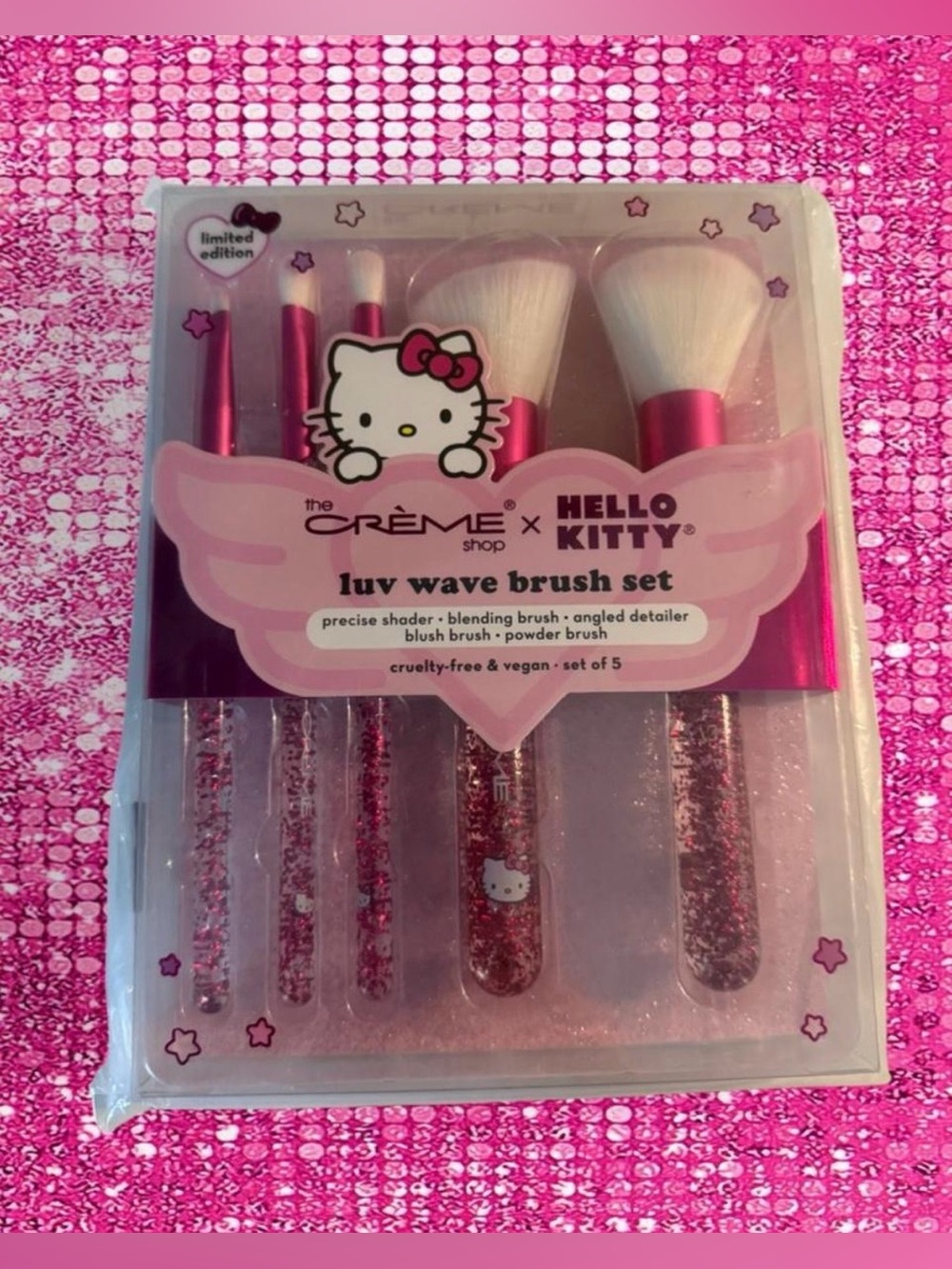 Hello Kitty Sanrio The Crème Shop luv wave brush set 5 makeup brushes